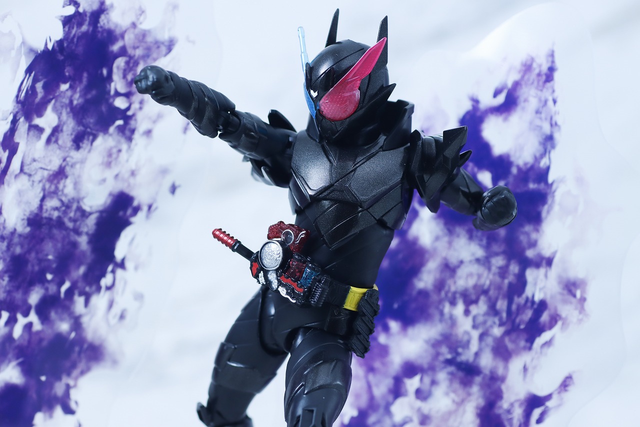 S.H.フィギュアーツ 仮面ライダービルド ラビットタンクハザードフォーム 平成ジェネレーション エディション レビュー アクション