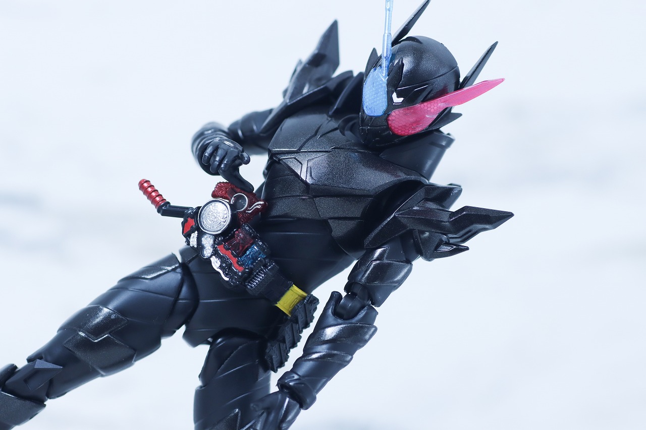 S.H.フィギュアーツ 仮面ライダービルド ラビットタンクハザードフォーム 平成ジェネレーション エディション レビュー アクション