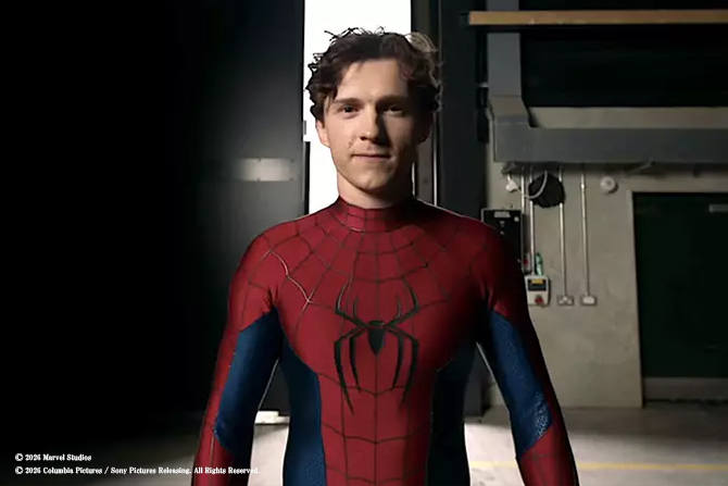 『スパイダーマン：ブランド・ニュー・デイ』トム・ホランドのスーツ姿が目撃 ー マスクデザインも明らかに