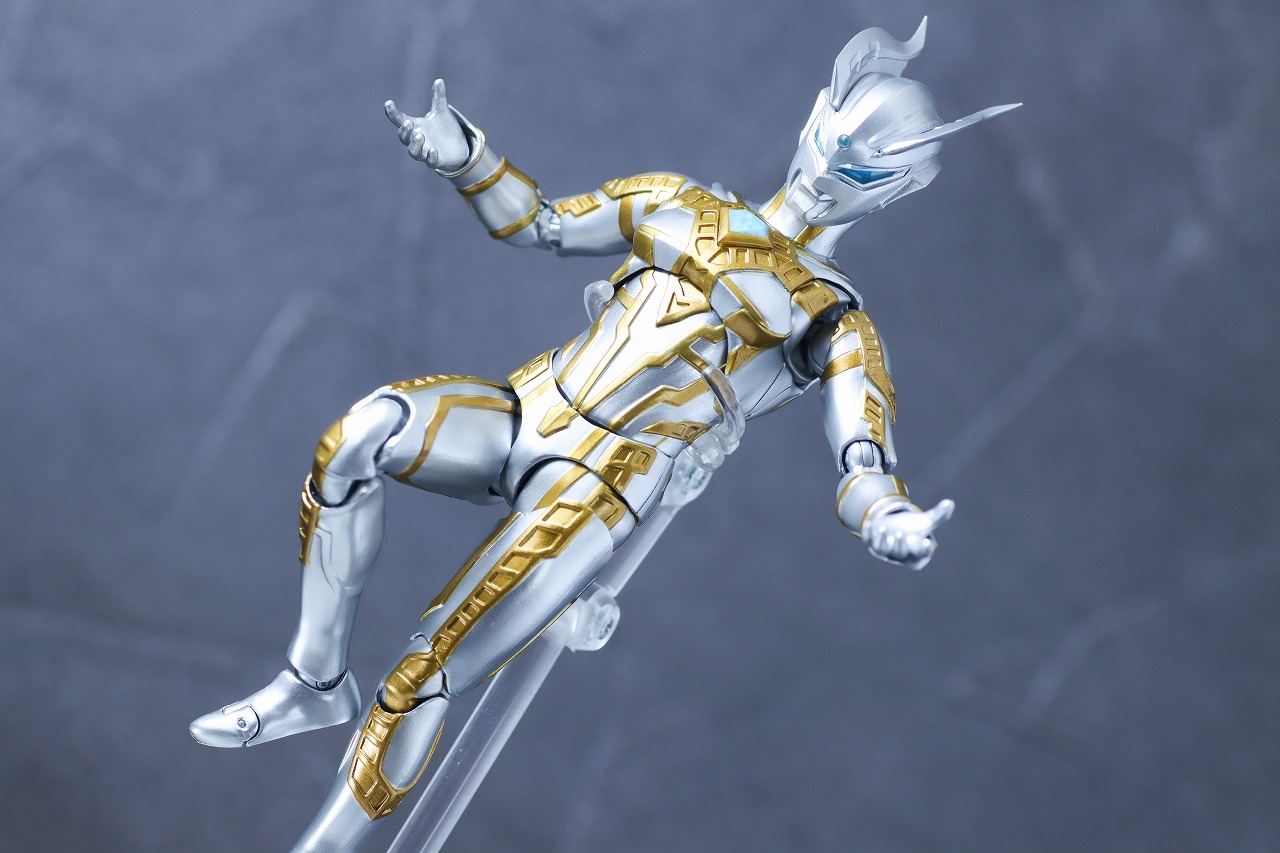 S.H.フィギュアーツ　ウルティメイトシャイニングウルトラマンゼロ ニュージェネ スターズVer.　レビュー　アクション