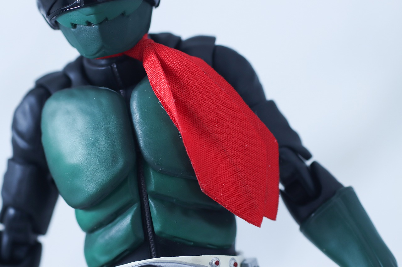 S.H.フィギュアーツ 真骨彫製法　仮面ライダー1号（桜島 Ver.） 栄光の昭和ライダーエディション　レビュー　本体