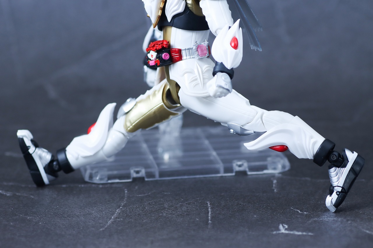 S.H.フィギュアーツ　仮面ライダーガヴ ケーキングフォーム　レビュー　可動範囲