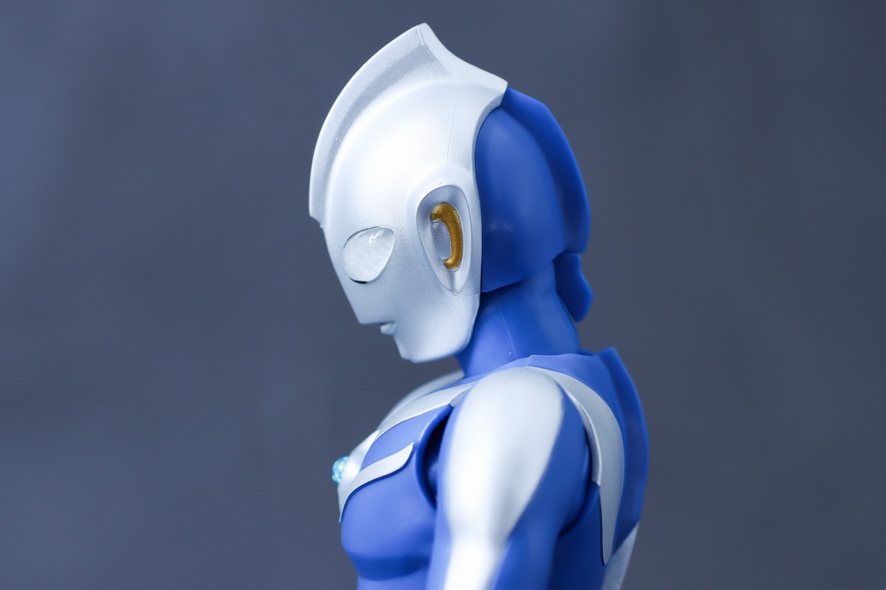 S.H.フィギュアーツ　ウルトラマンコスモス ルナモード　レビュー　可動範囲