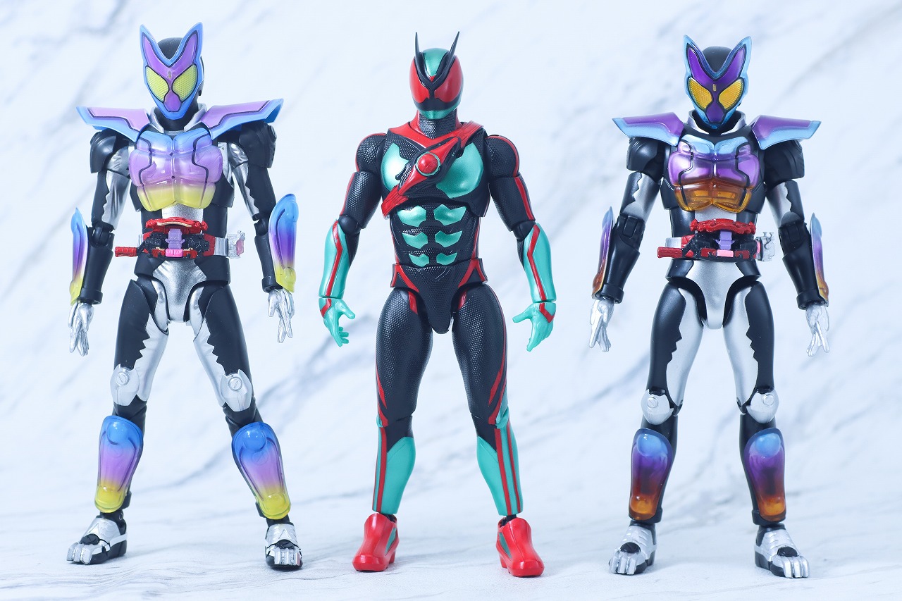 仮面ライダーアクションフィギュア 仮面ライダーゼッツ フィジカムインパクト レビュー 本体 仮面ライダーガヴ ポッピングミフォーム S.H.フィギュアーツ アクションフィギュア 比較