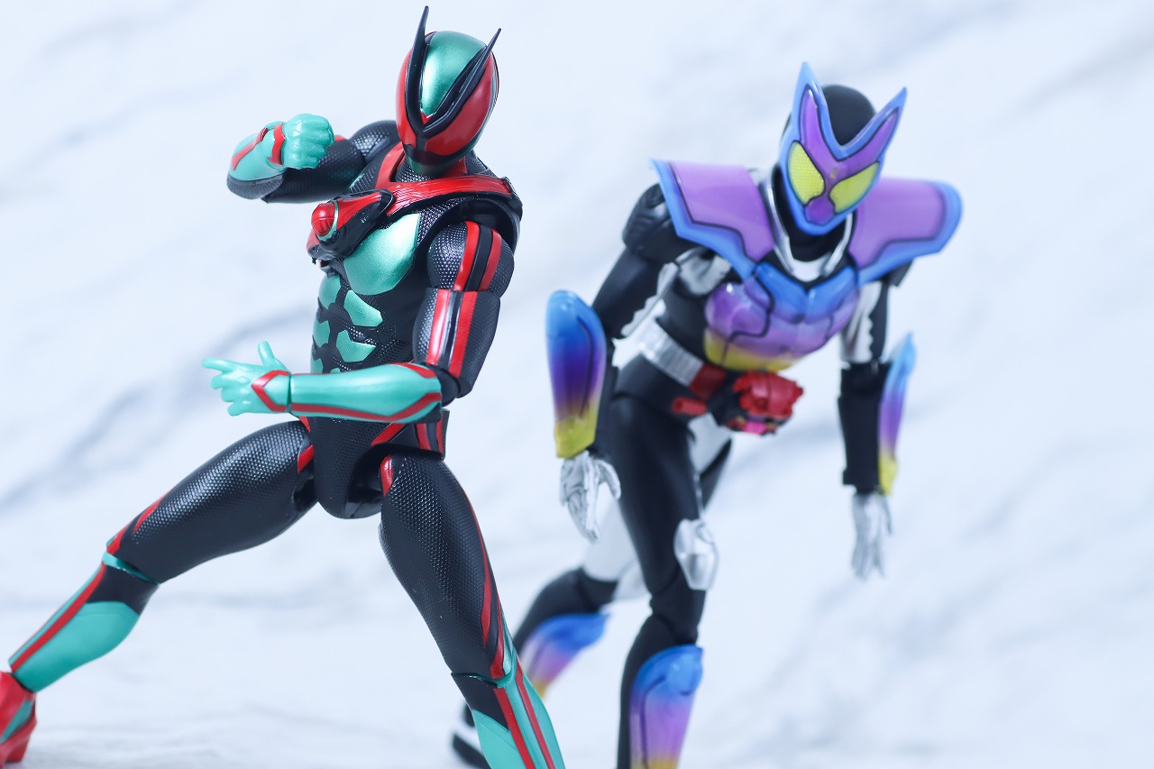 仮面ライダーアクションフィギュア 仮面ライダーゼッツ フィジカムインパクト レビュー アクション S.H.フィギュアーツ 仮面ライダーガヴ ポッピングミフォーム