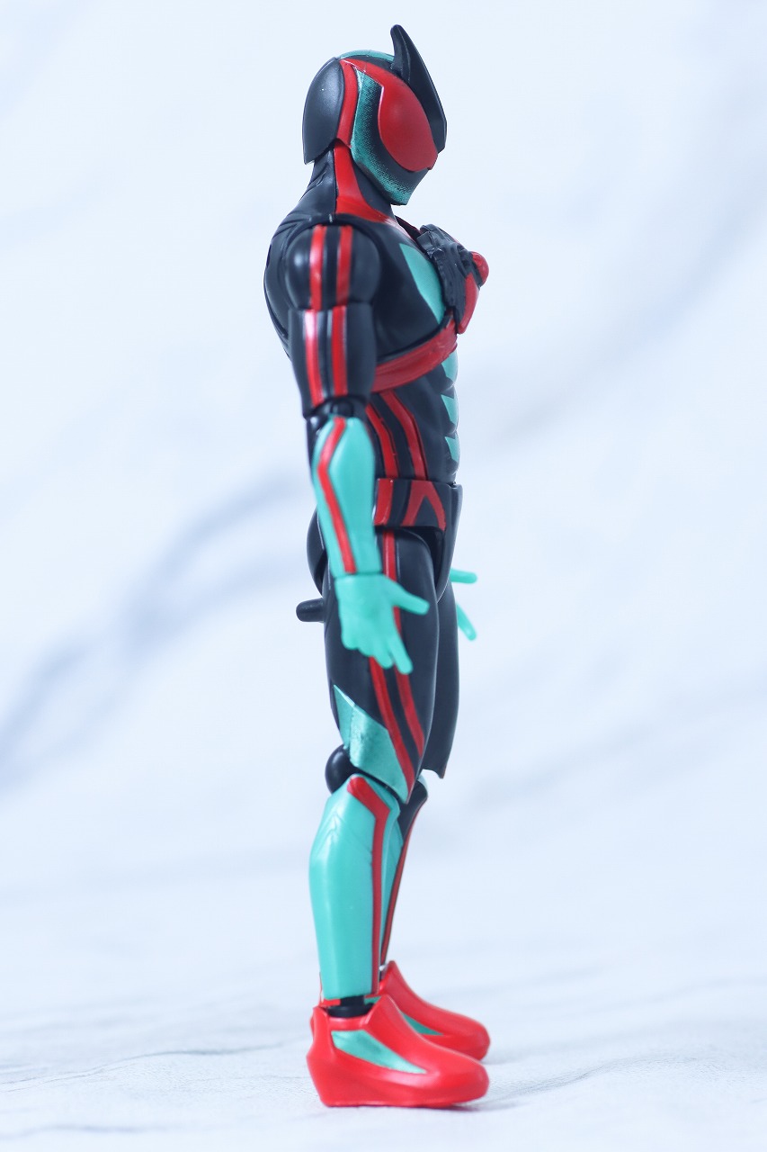 仮面ライダーアクションフィギュア カプセムチェンジコレクション　仮面ライダーゼッツ フィジカムセット　レビュー　本体