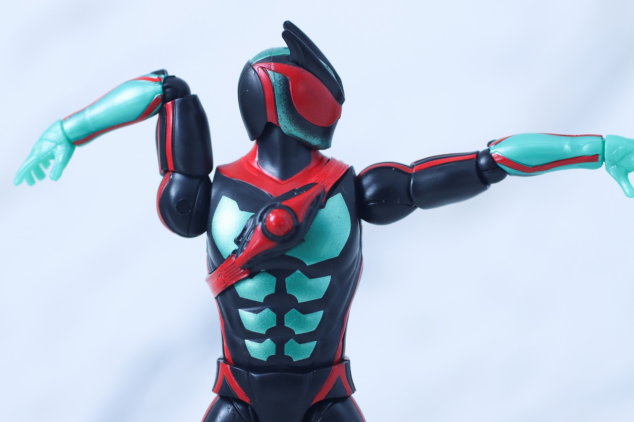 仮面ライダーアクションフィギュア カプセムチェンジコレクション 仮面ライダーゼッツ フィジカムセット レビュー 可動範囲