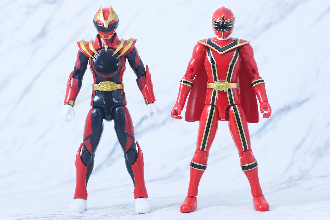アクションヒーロー マジレッド レビュー 本体 ゴジュウウルフ 比較