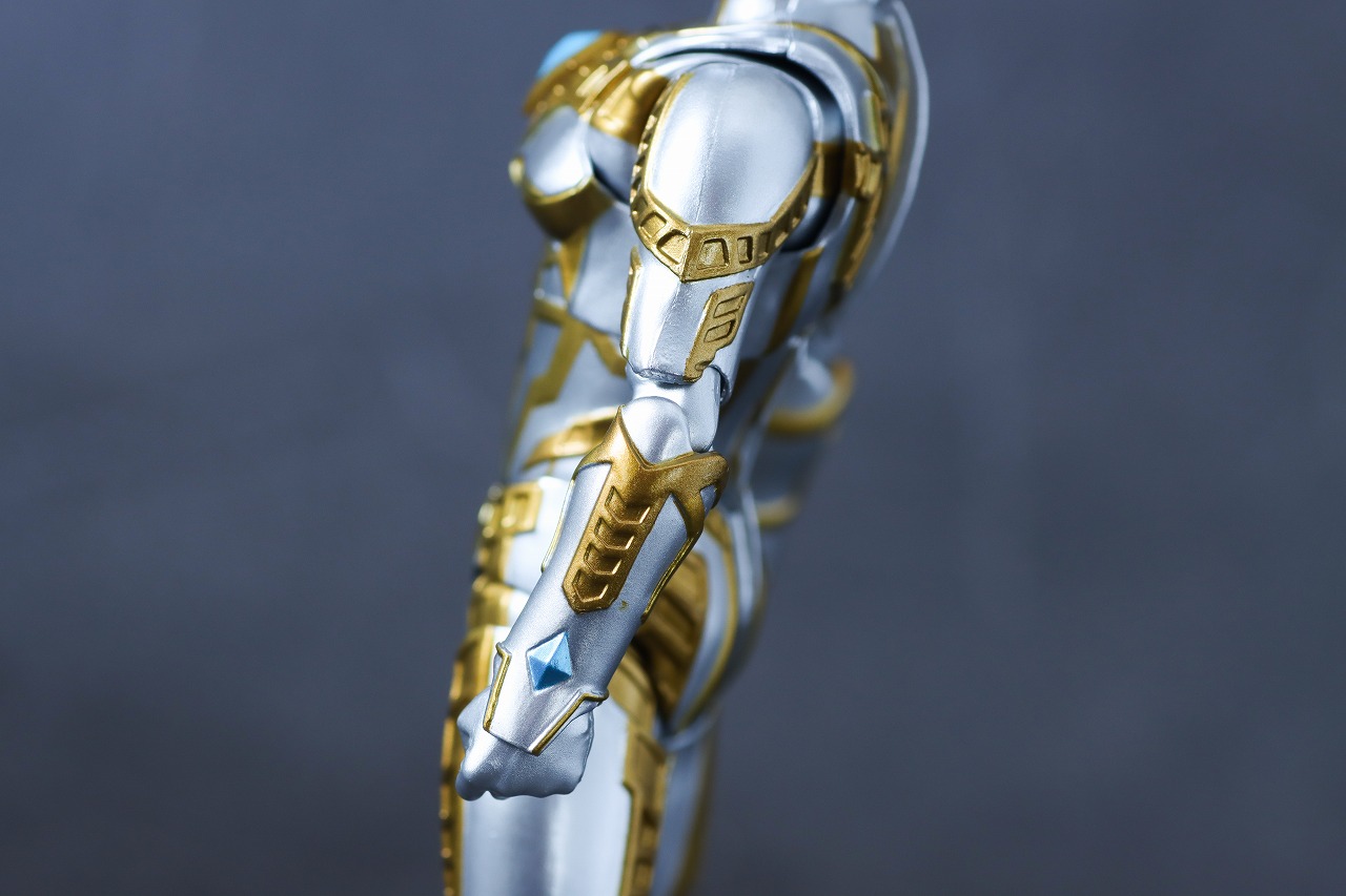 S.H.フィギュアーツ　ウルティメイトシャイニングウルトラマンゼロ ニュージェネ スターズVer.　レビュー　本体