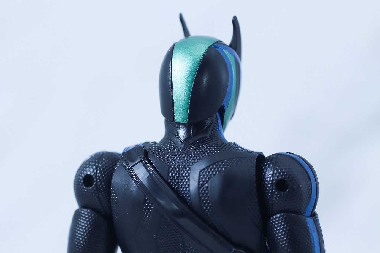 仮面ライダーアクションフィギュア　仮面ライダーゼッツ テクノロムストリーム　レビュー　本体