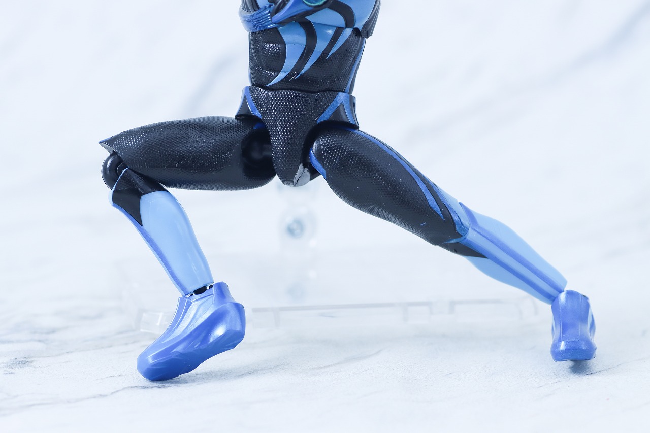 仮面ライダーアクションフィギュア　仮面ライダーゼッツ テクノロムストリーム　レビュー　可動範囲