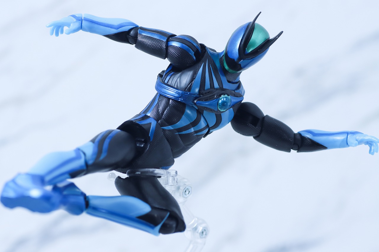 仮面ライダーアクションフィギュア　仮面ライダーゼッツ テクノロムストリーム　レビュー　アクション
