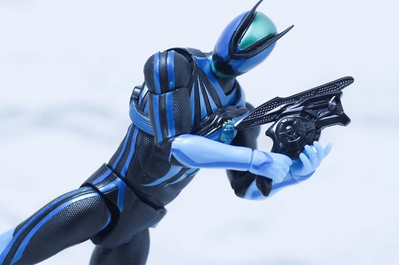 仮面ライダーアクションフィギュア　仮面ライダーゼッツ テクノロムストリーム　レビュー　アクション