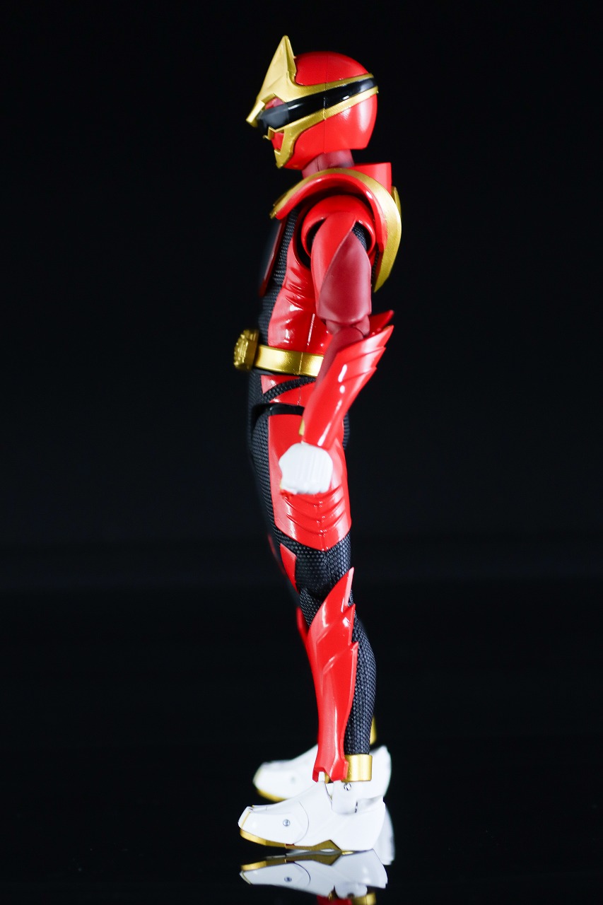 S.H.フィギュアーツ　ゴジュウルフ　レビュー　本体
