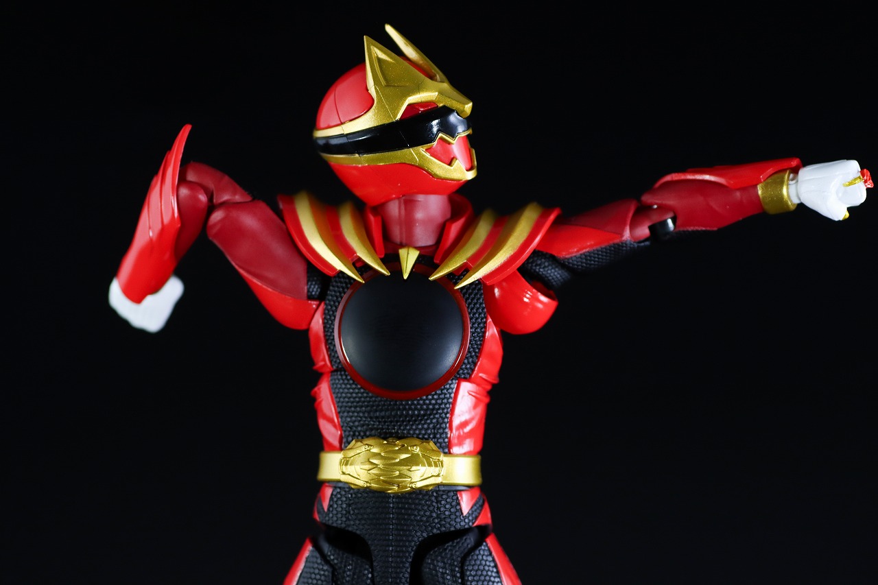 S.H.フィギュアーツ ゴジュウルフ レビュー 可動範囲