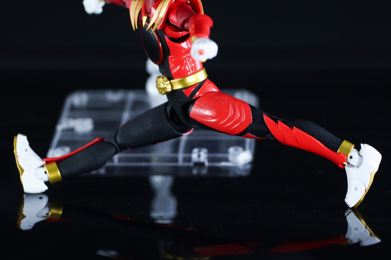 S.H.フィギュアーツ ゴジュウルフ レビュー 可動範囲