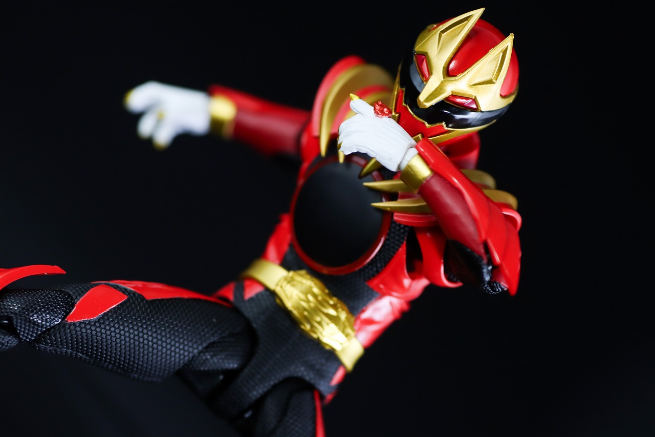 S.H.フィギュアーツ ゴジュウルフ レビュー アクション