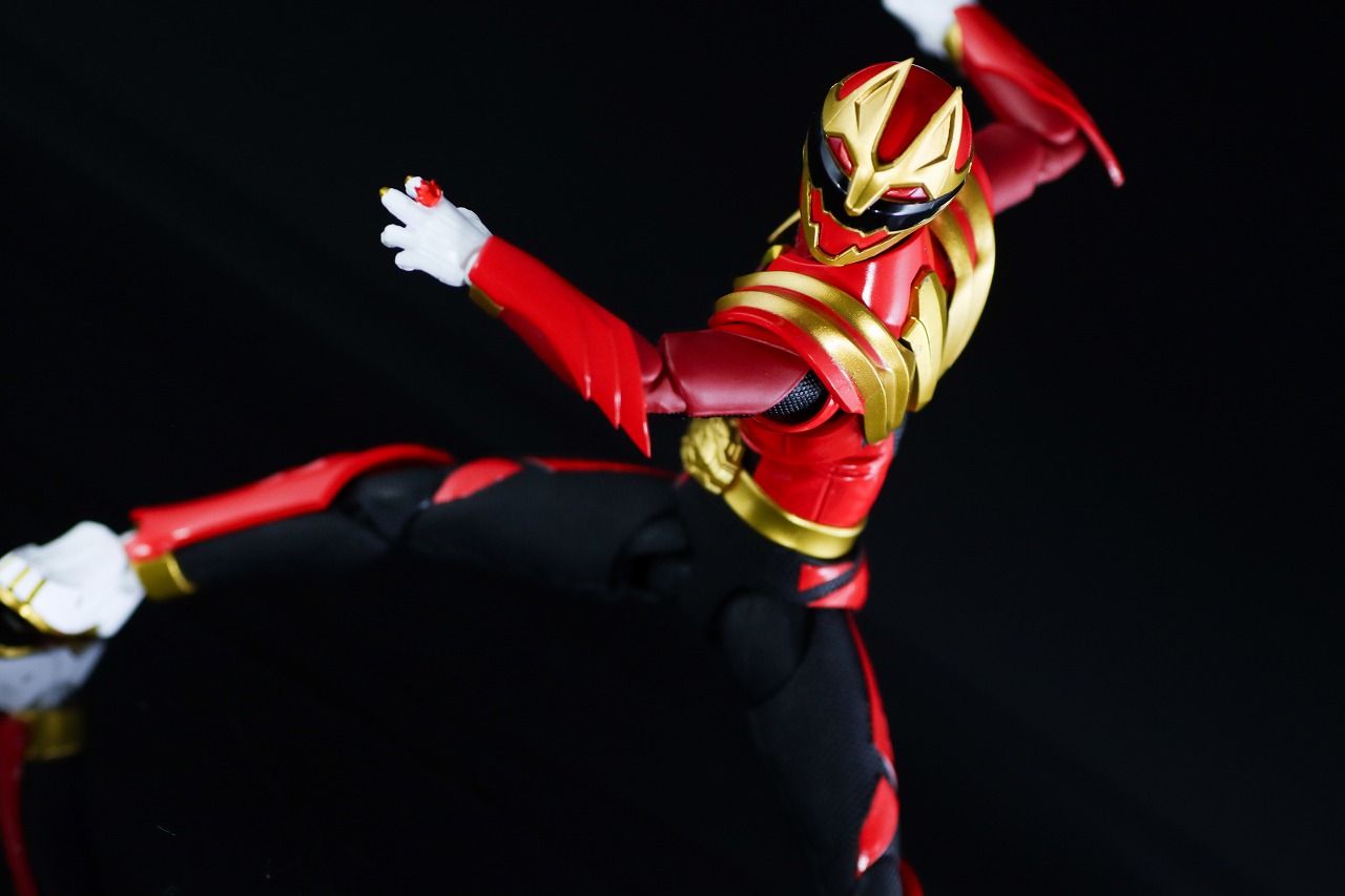 S.H.フィギュアーツ ゴジュウルフ レビュー アクション