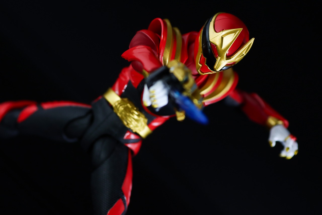 S.H.フィギュアーツ ゴジュウルフ レビュー アクション