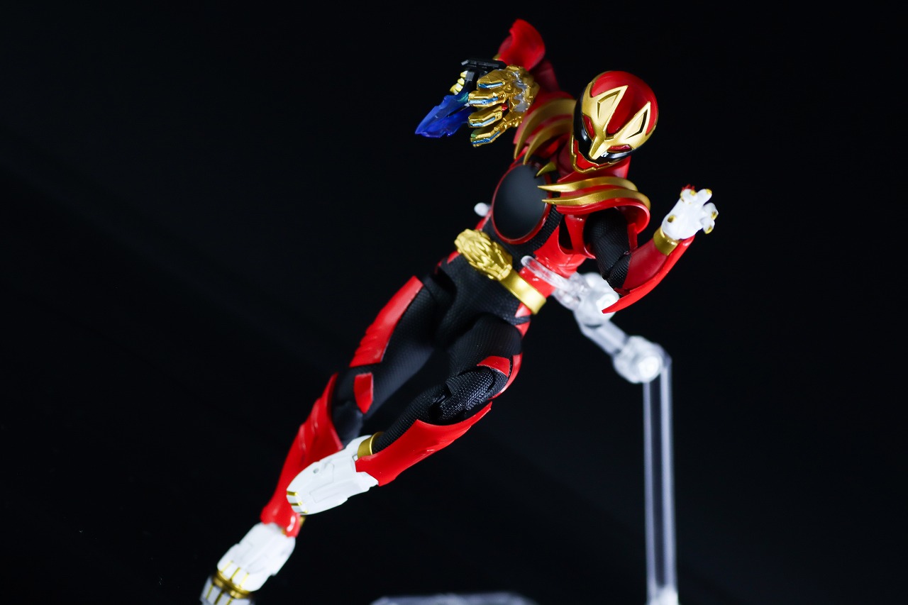 S.H.フィギュアーツ ゴジュウルフ レビュー アクション