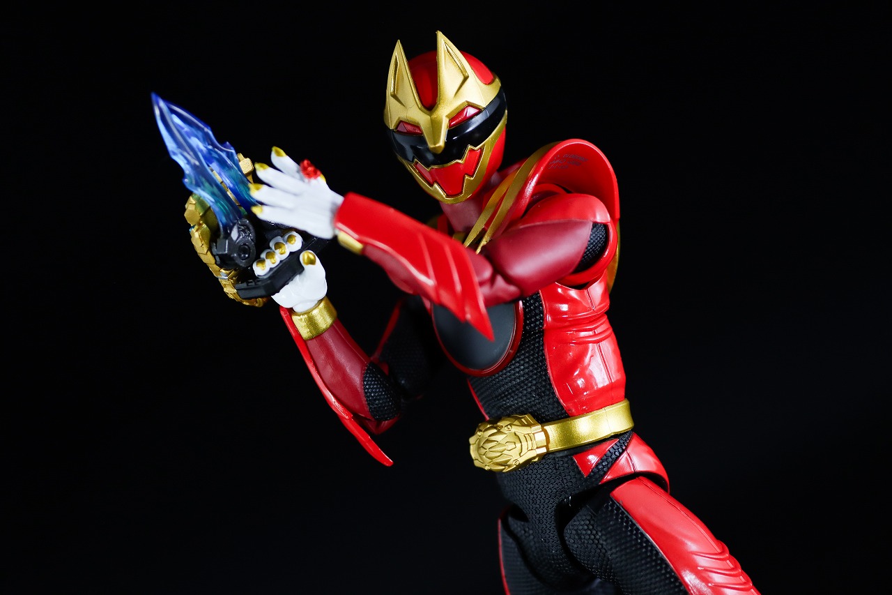 S.H.フィギュアーツ ゴジュウルフ レビュー アクション