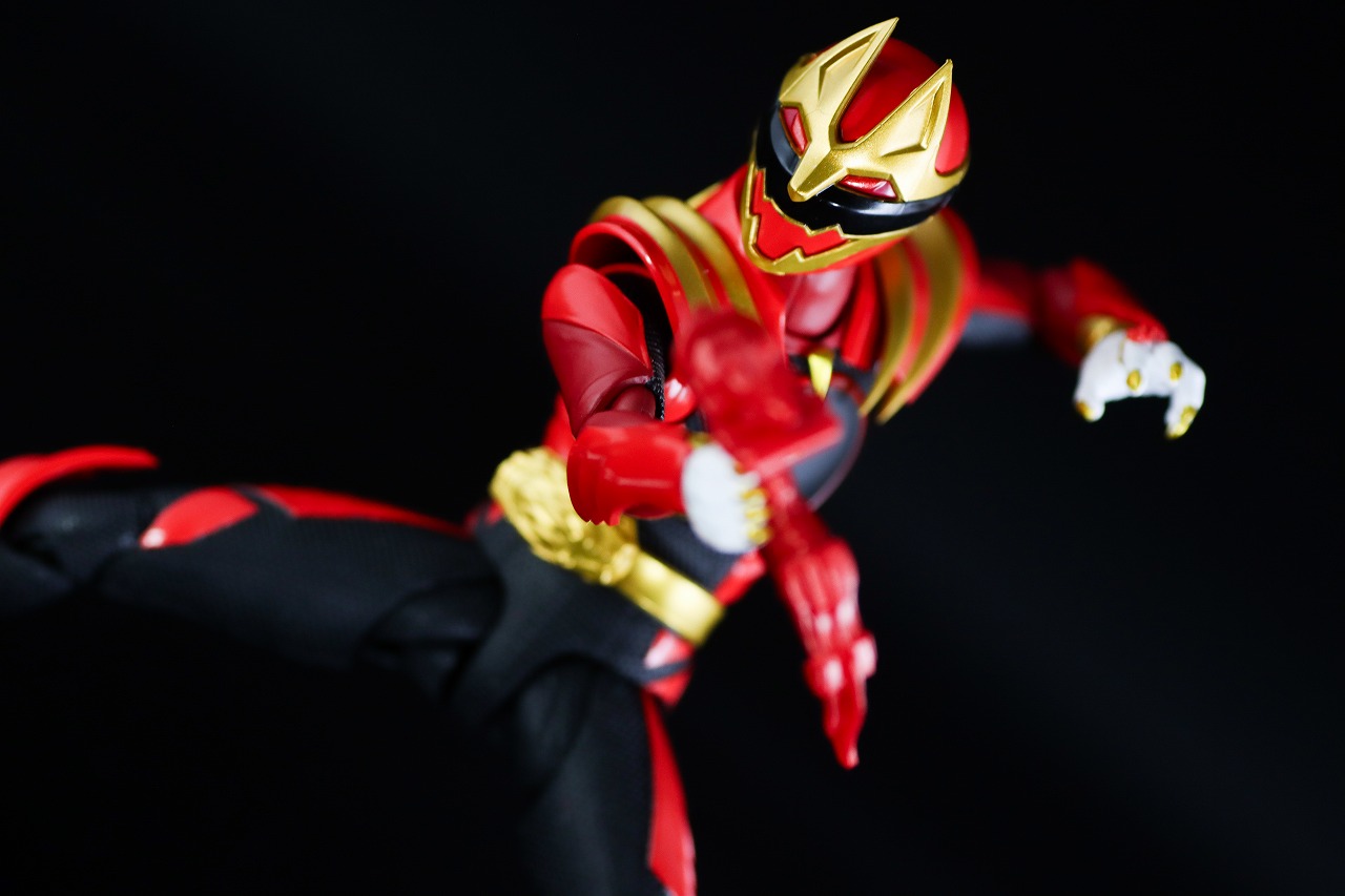 S.H.フィギュアーツ ゴジュウルフ レビュー アクション