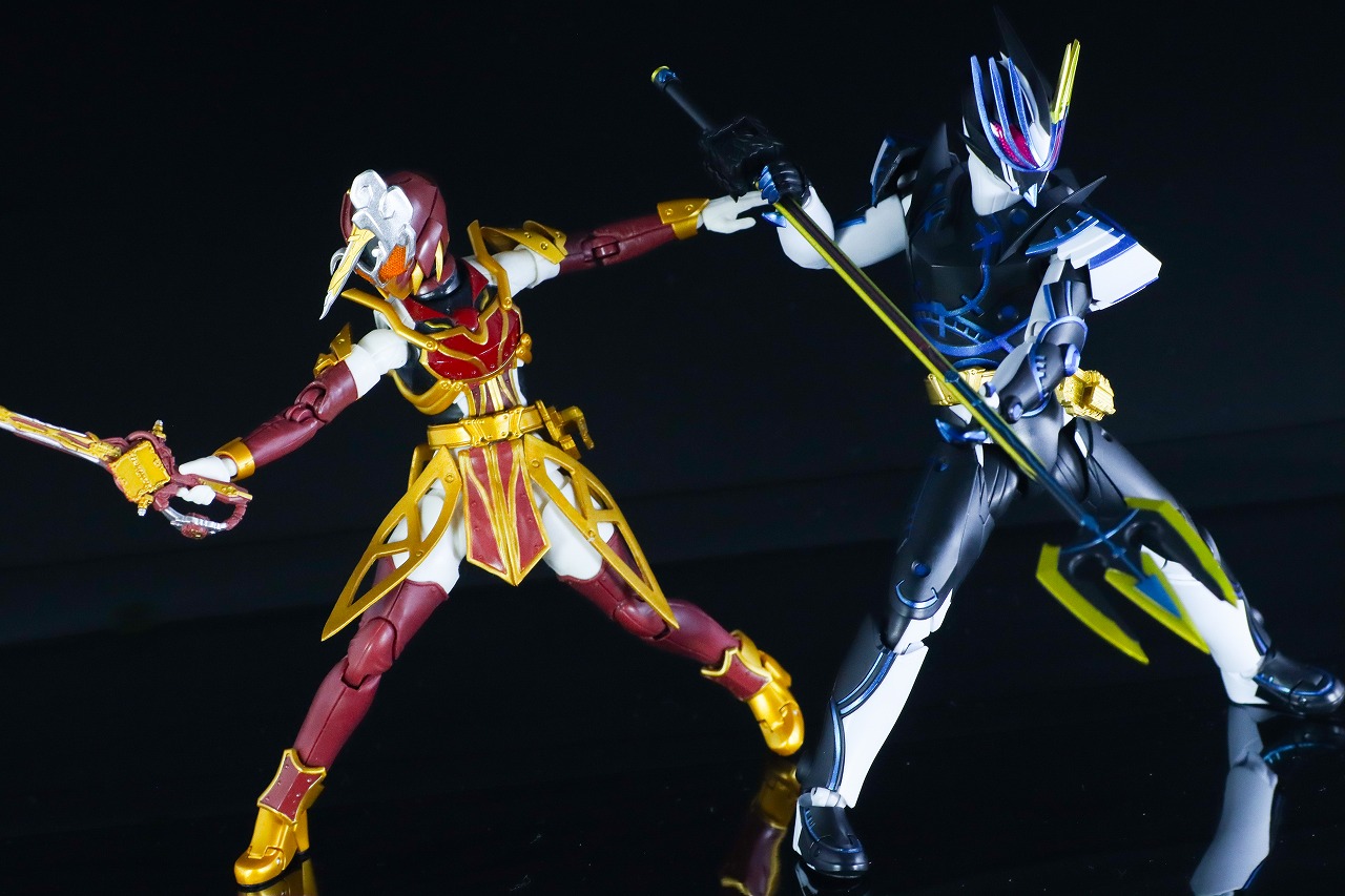 S.H.フィギュアーツ 仮面ライダーデュランダル オーシャンヒストリー レビュー アクション 仮面ライダーサーベラ 昆虫大百科