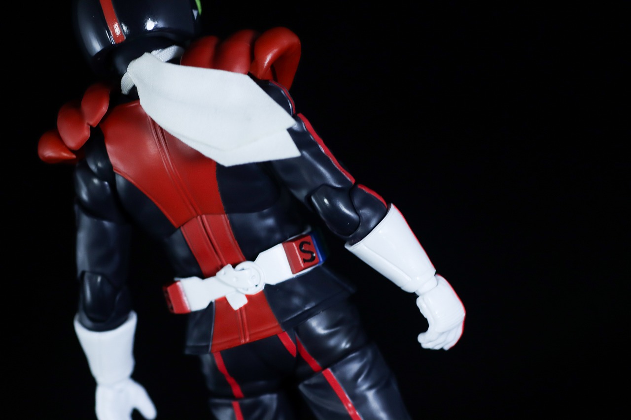 S.H.フィギュアーツ 真骨彫製法　仮面ライダーストロンガー　レビュー　本体