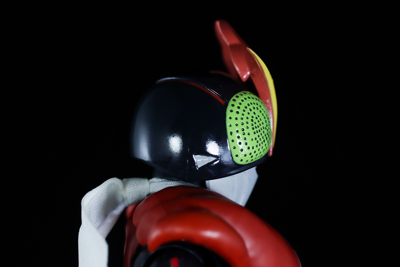 S.H.フィギュアーツ 真骨彫製法　仮面ライダーストロンガー　レビュー　本体