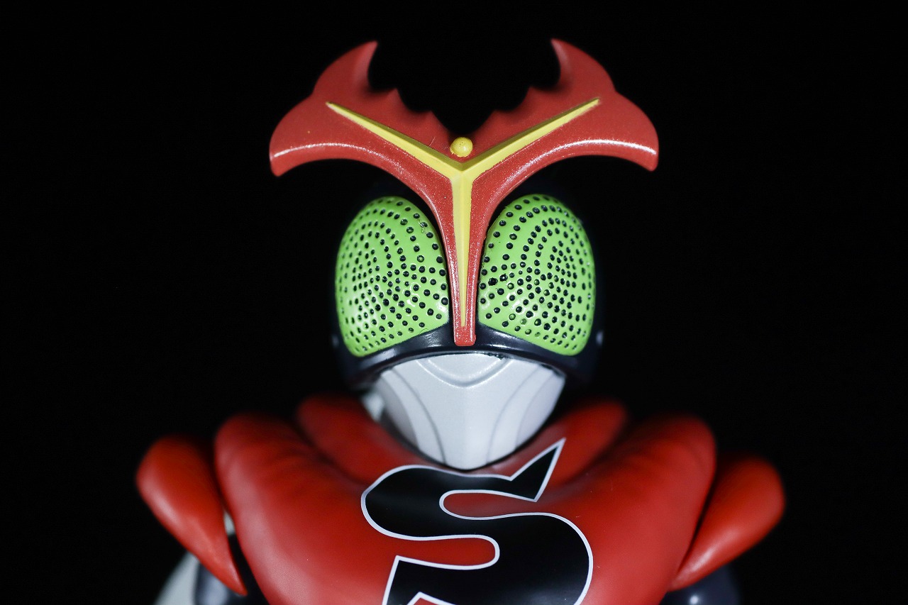 S.H.フィギュアーツ 真骨彫製法　仮面ライダーストロンガー　レビュー　本体