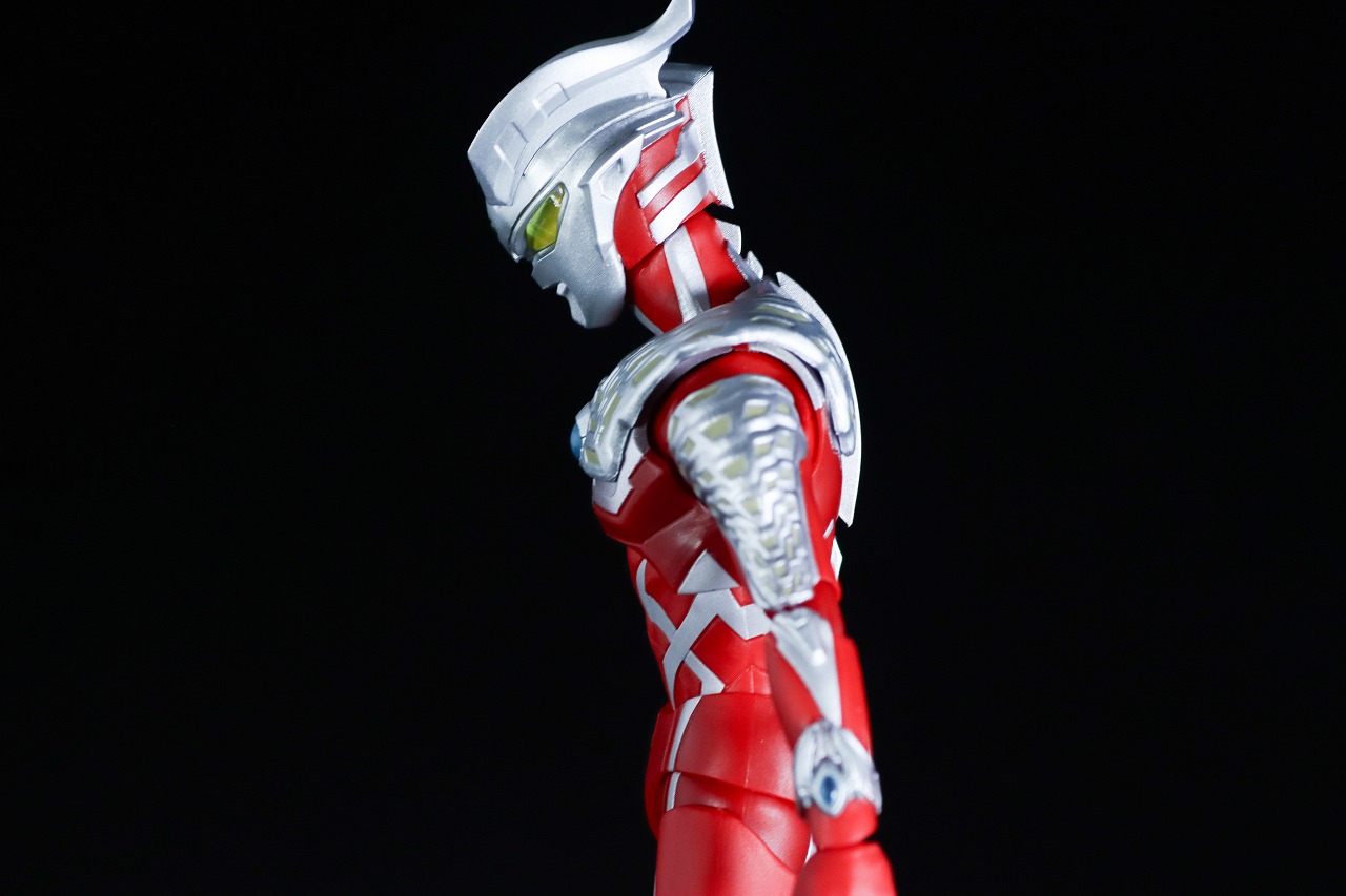 S.H.フィギュアーツ　ウルトラマンゼロ ワイルドバースト　レビュー　可動範囲