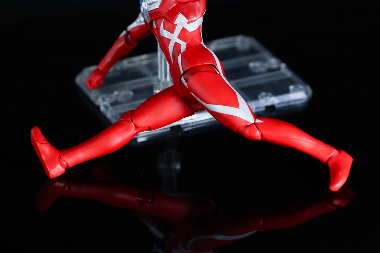S.H.フィギュアーツ　ウルトラマンゼロ ワイルドバースト　レビュー　可動範囲