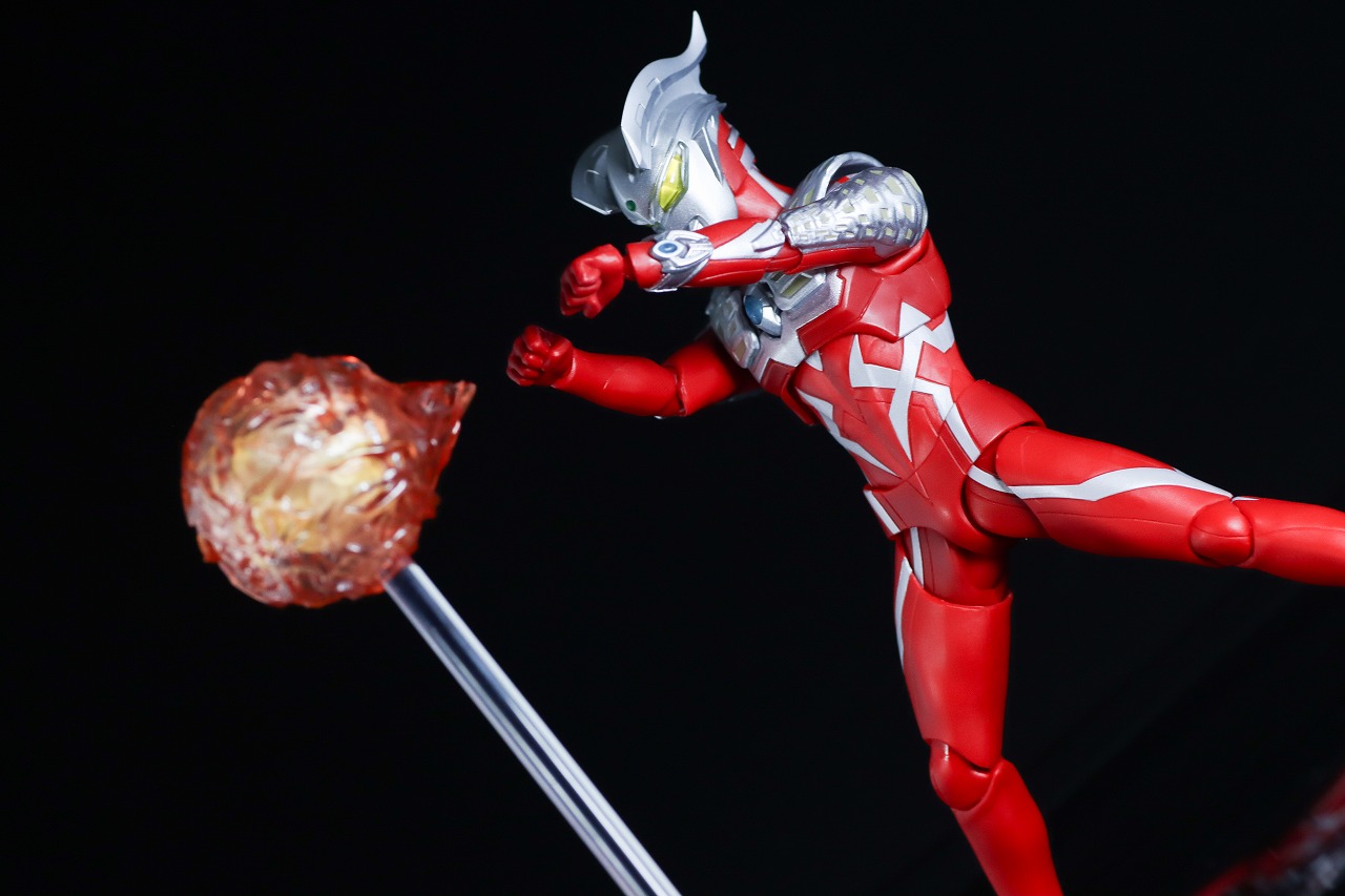 S.H.フィギュアーツ　ウルトラマンゼロ ワイルドバースト　レビュー　アクション