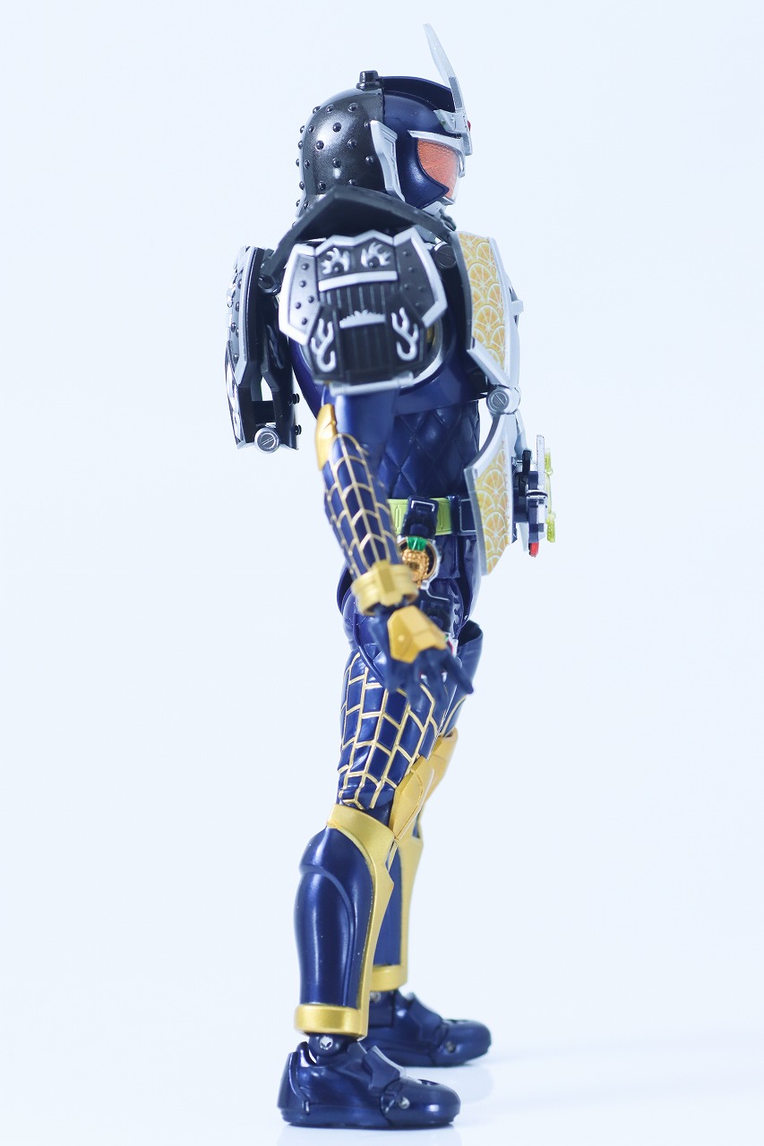 S.H.フィギュアーツ 真骨彫製法　仮面ライダー鎧武 ジンバーレモンアームズ　レビュー　本体