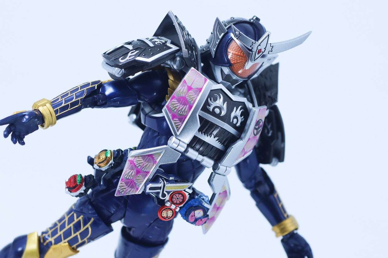 S.H.フィギュアーツ 真骨彫製法　仮面ライダー鎧武 ジンバーレモンアームズ　レビュー　アクション