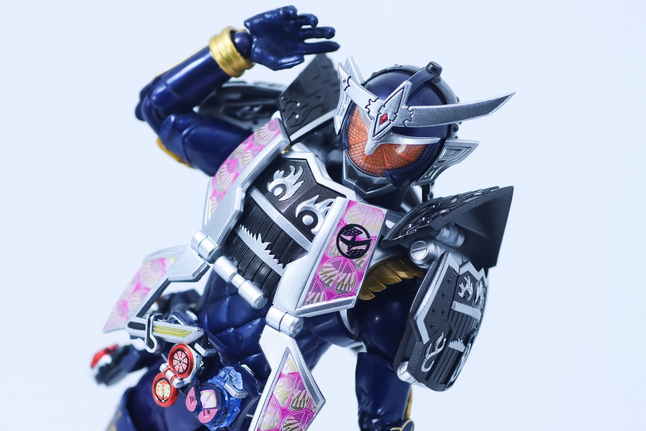 S.H.フィギュアーツ 真骨彫製法　仮面ライダー鎧武 ジンバーレモンアームズ　レビュー　アクション