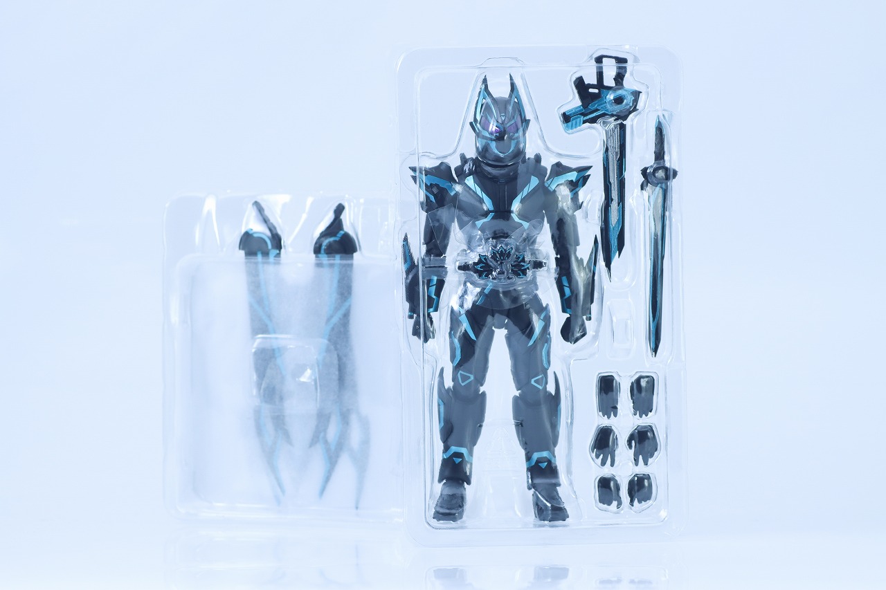 S.H.フィギュアーツ 仮面ライダーXギーツ クロスギーツ レビュー パッケージ