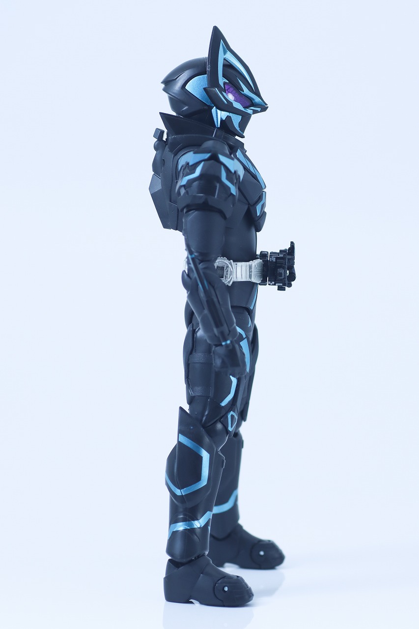 S.H.フィギュアーツ 仮面ライダーXギーツ クロスギーツ レビュー 本体