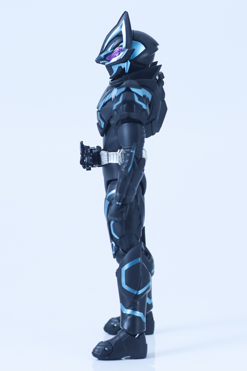 S.H.フィギュアーツ 仮面ライダーXギーツ クロスギーツ レビュー 本体