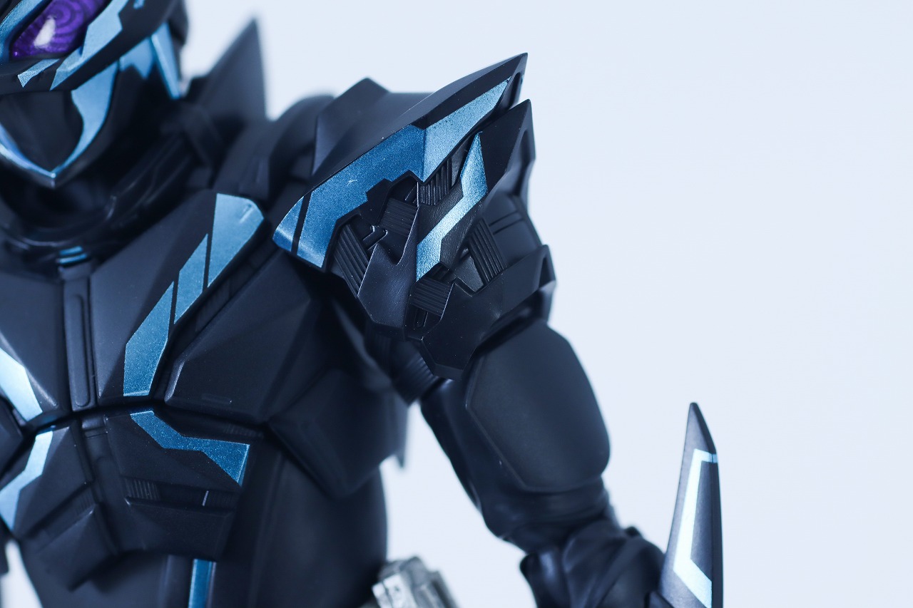 S.H.フィギュアーツ 仮面ライダーXギーツ クロスギーツ レビュー 本体