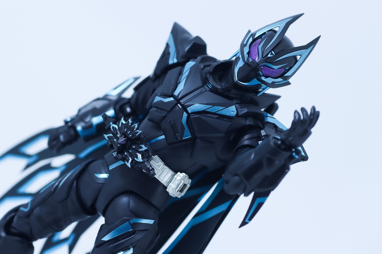 S.H.フィギュアーツ 仮面ライダーXギーツ クロスギーツ レビュー アクション