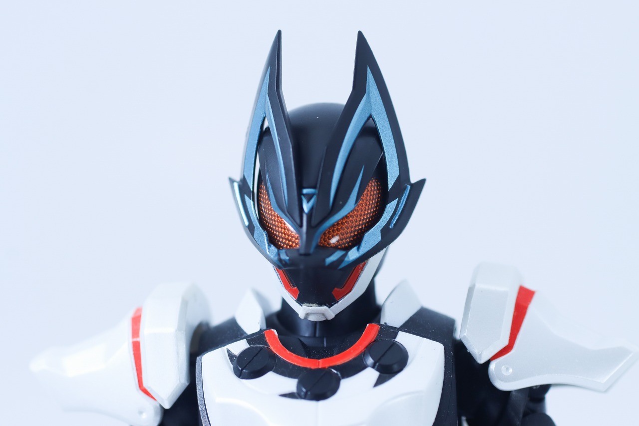 S.H.フィギュアーツ 仮面ライダーXギーツ クロスギーツ レビュー 比較 仮面ライダーギーツ マグナムブーストフォーム