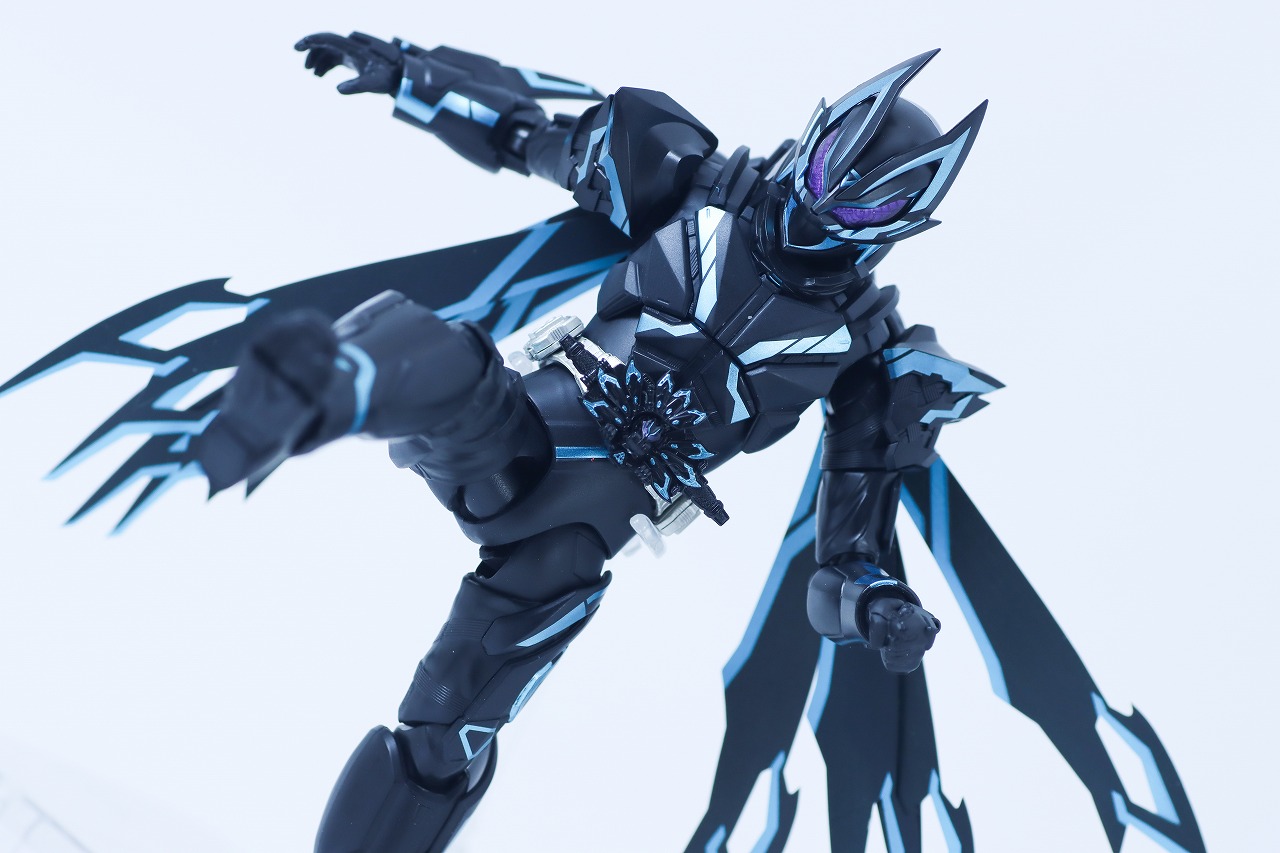 S.H.フィギュアーツ 仮面ライダーXギーツ クロスギーツ レビュー アクション