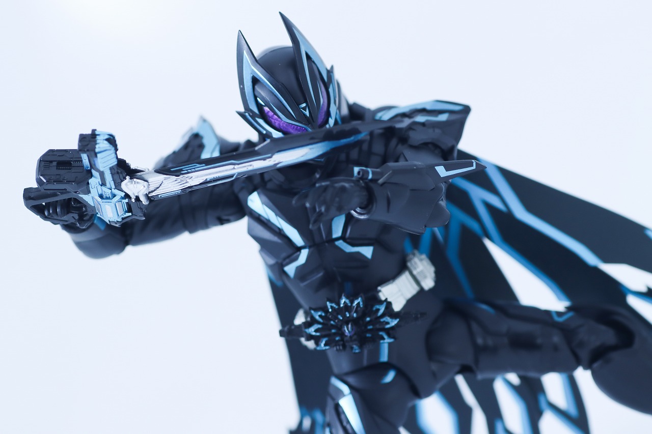 S.H.フィギュアーツ 仮面ライダーXギーツ クロスギーツ レビュー アクション