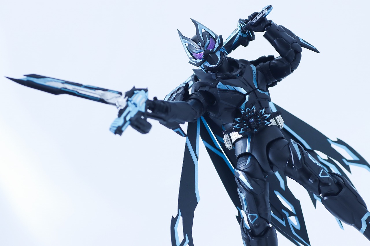 S.H.フィギュアーツ 仮面ライダーXギーツ クロスギーツ レビュー アクション