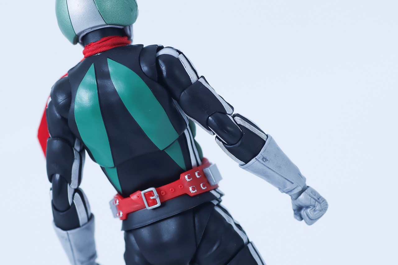 S.H.フィギュアーツ 真骨彫製法 仮面ライダー新1号 栄光の昭和ライダーエディション レビュー 本体