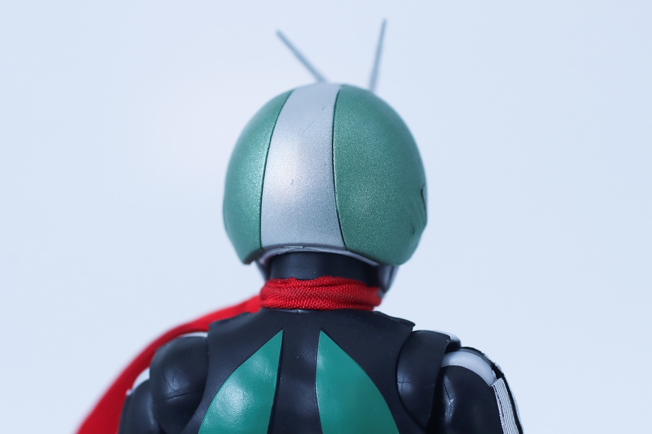 S.H.フィギュアーツ 真骨彫製法　仮面ライダー新1号 栄光の昭和ライダーエディション　レビュー　本体