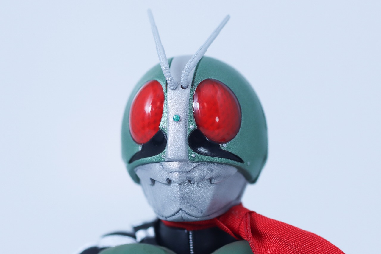 S.H.フィギュアーツ 真骨彫製法 仮面ライダー新1号 栄光の昭和ライダーエディション レビュー 本体