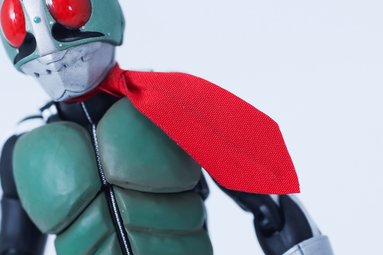 S.H.フィギュアーツ 真骨彫製法 仮面ライダー新1号 栄光の昭和ライダーエディション レビュー 本体