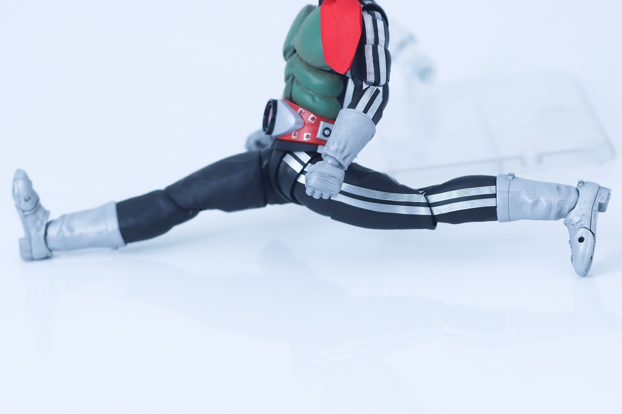 S.H.フィギュアーツ 真骨彫製法　仮面ライダー新1号 栄光の昭和ライダーエディション　レビュー　可動範囲